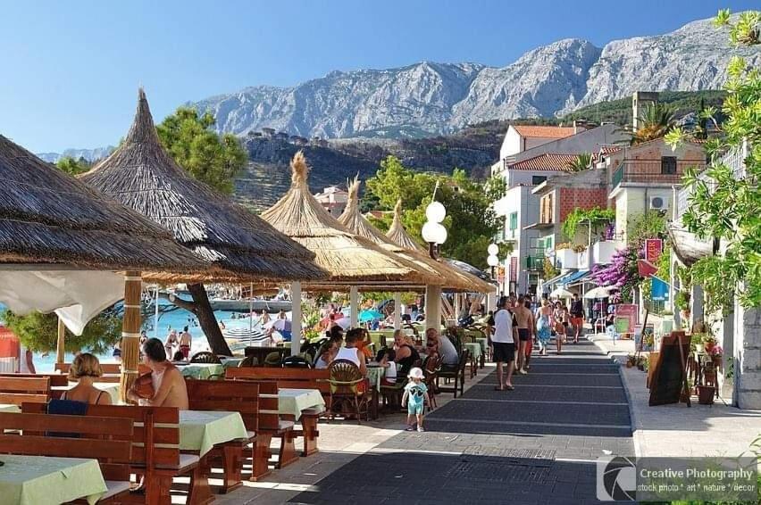 Sea View Apartments M Подгора Экстерьер фото