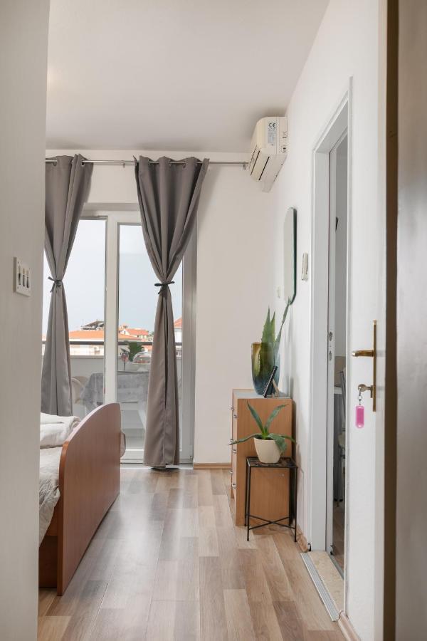 Sea View Apartments M Подгора Экстерьер фото