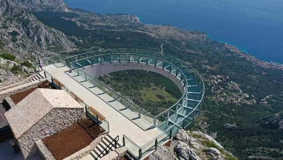 Sea View Apartments M Подгора Номер фото